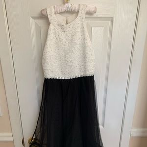 Girl dress size 7 to 8
